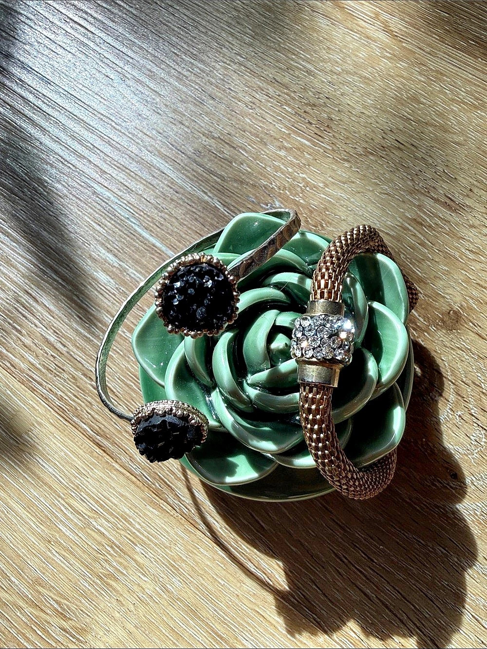 Fashion Bracelet Set Gold and Black